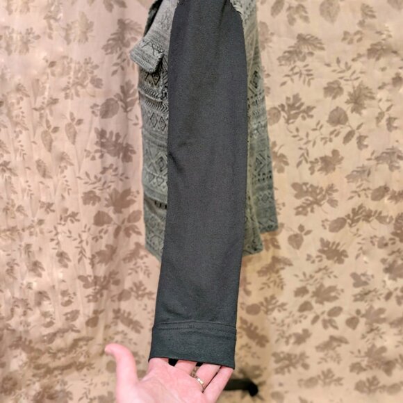 Maurices Geometric Patterned Full Zip Drawstring Jacket, Size M, Used - Picture 5 of 9